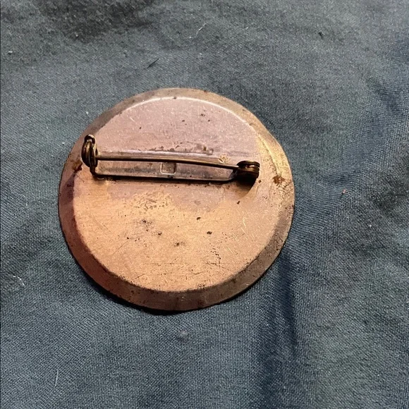 Hand-Painted Strawberry Trinket Dish Pin - Picture 2 of 2